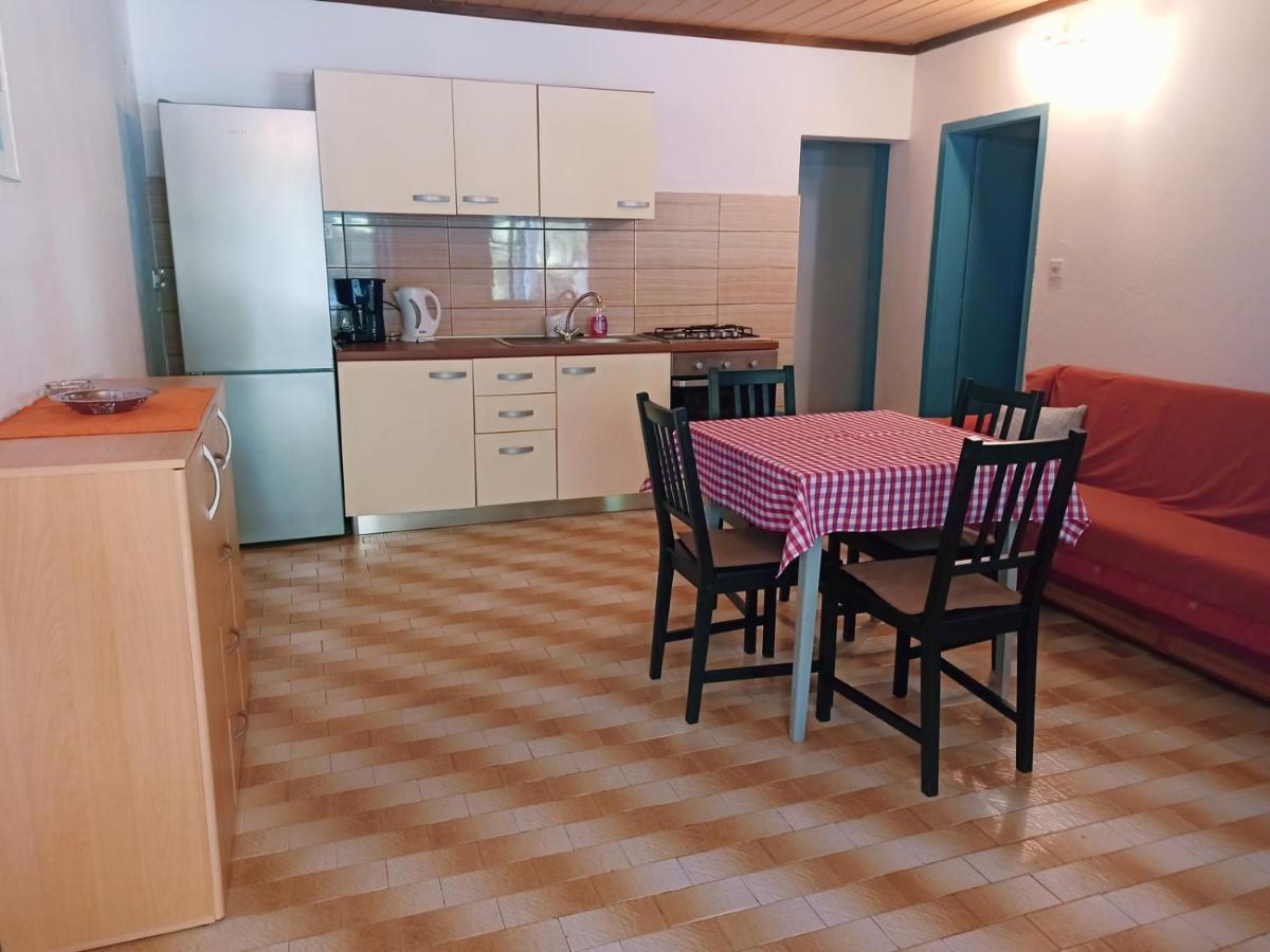 Gdinj Apartments Sonija מראה חיצוני תמונה