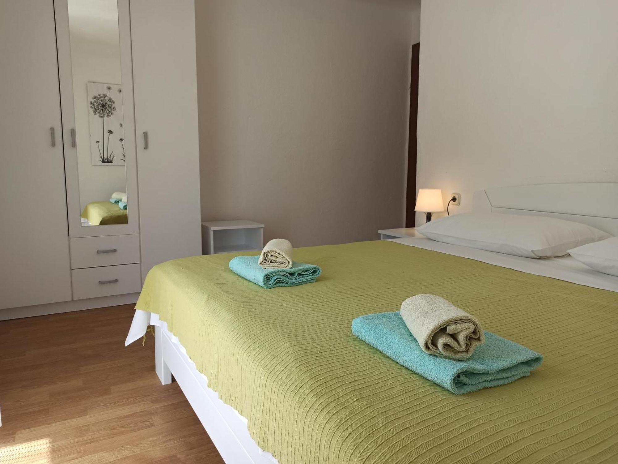 Gdinj Apartments Sonija מראה חיצוני תמונה