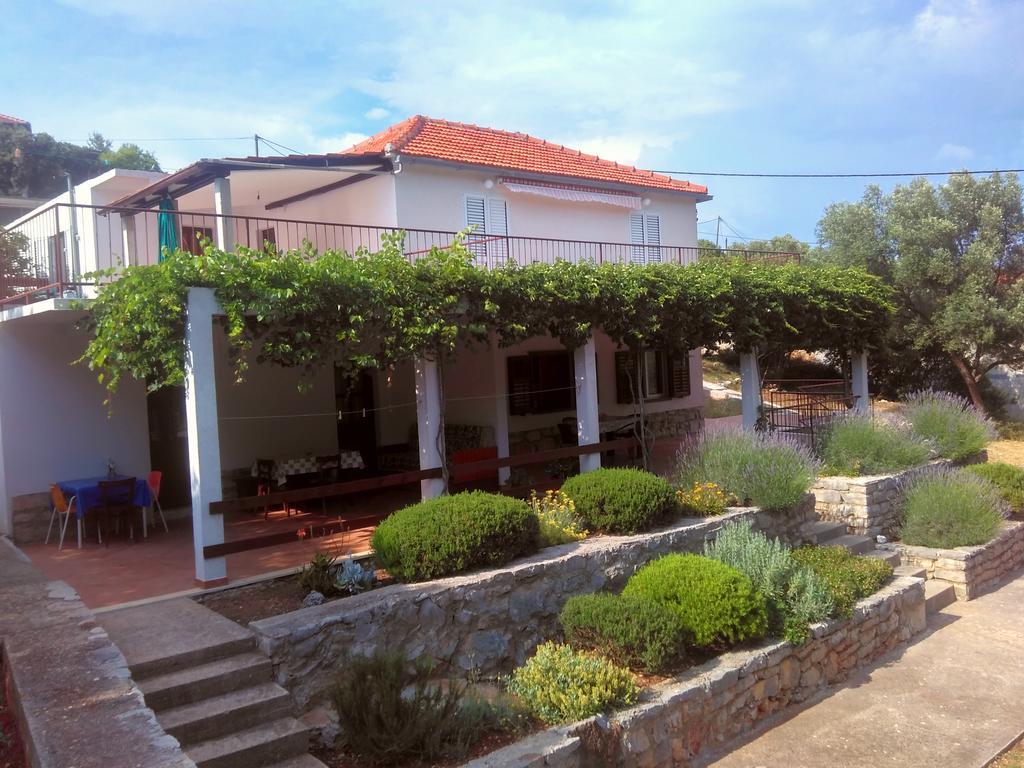Gdinj Apartments Sonija מראה חיצוני תמונה