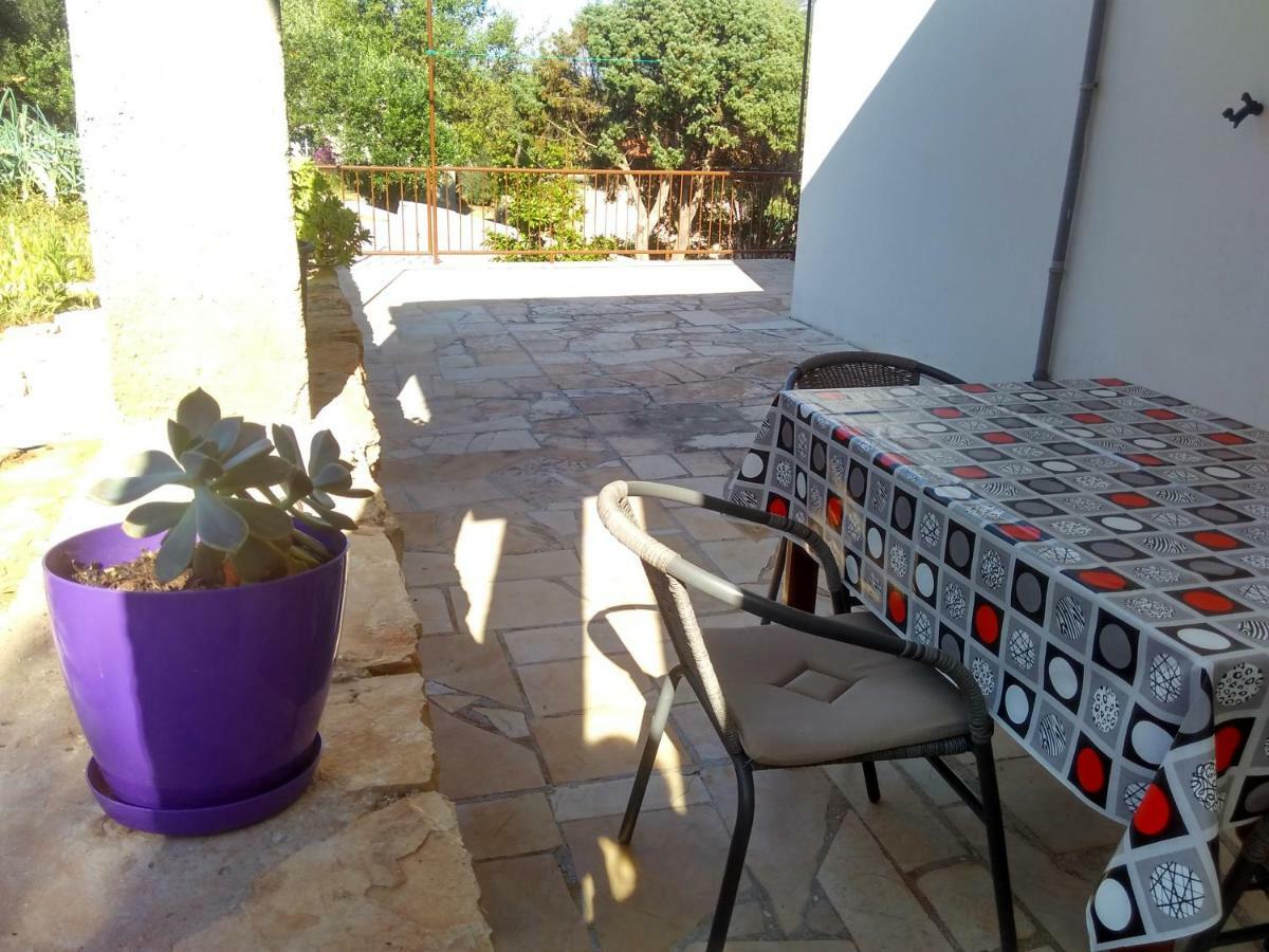 Gdinj Apartments Sonija מראה חיצוני תמונה